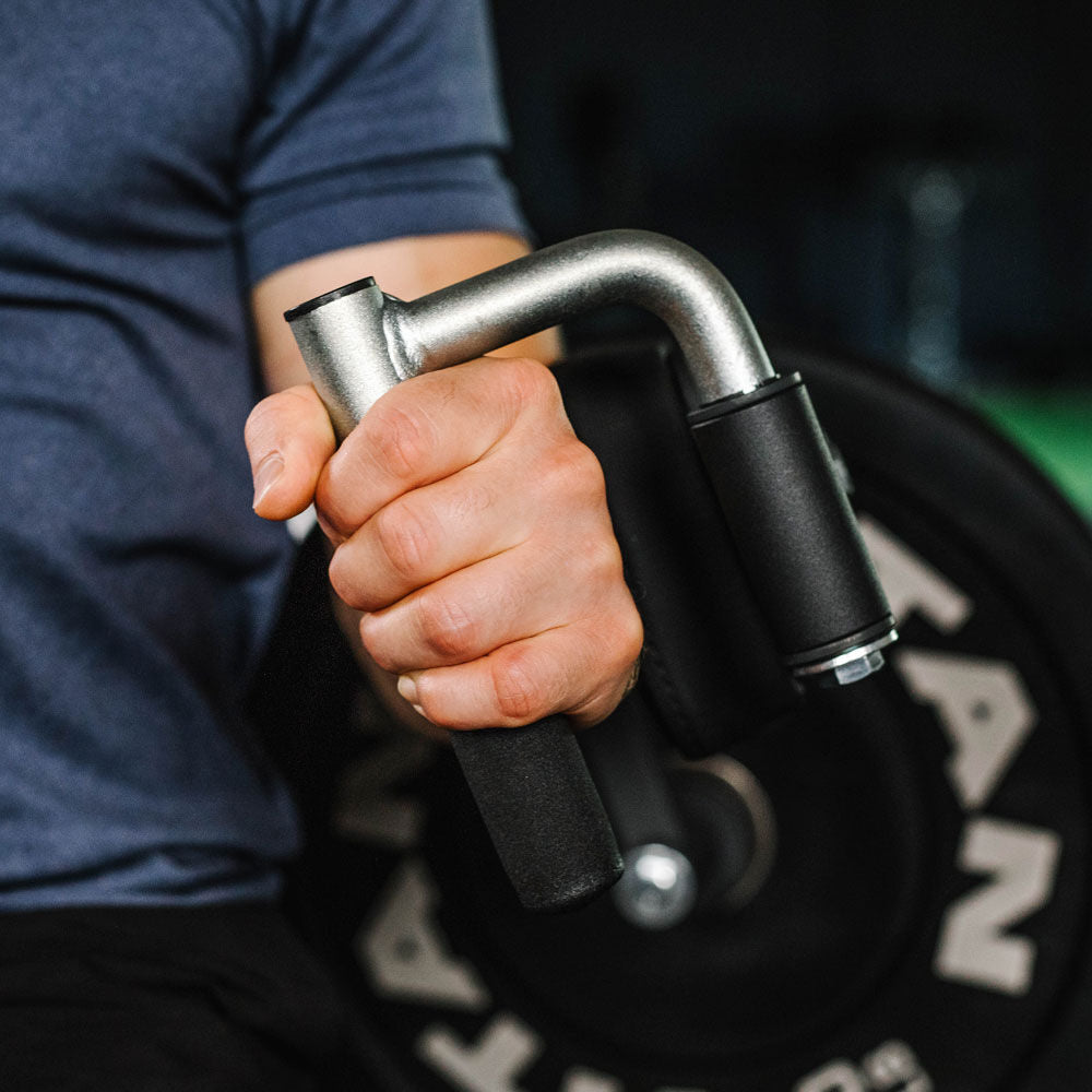Plate-Loaded Deltoid And Shoulder Press Machine