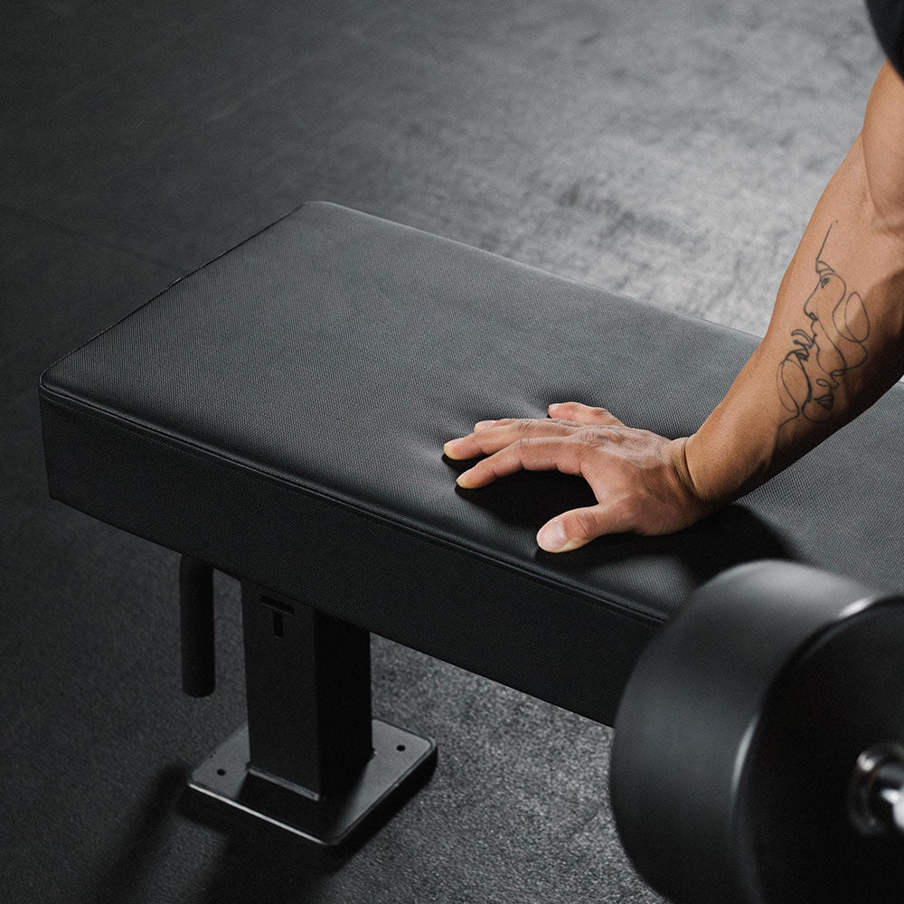 TITAN Series Single Post Flat Bench